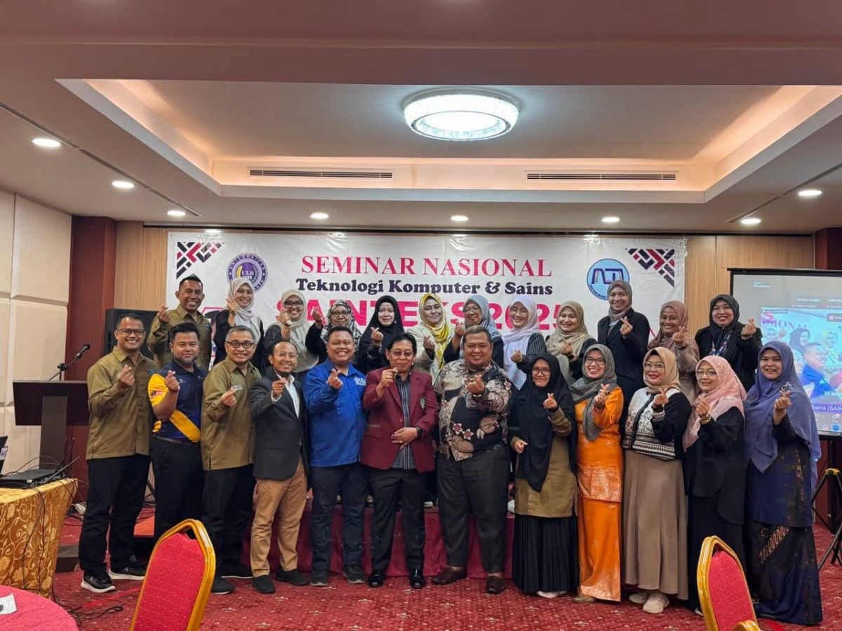 Seminar Nasional Teknologi Komputer dan Sains 2025 Dengan Tema Integrasi AI dalam Membangun Ekosistem Ekonomi Global