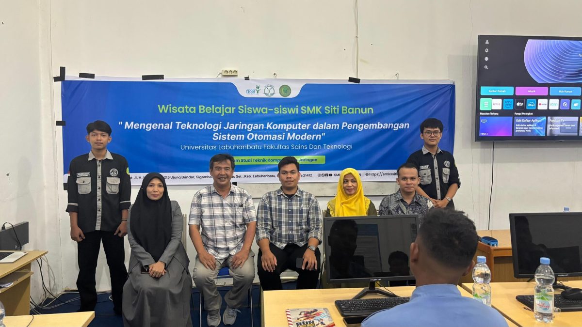 Wisata Belajar SMK Swasta Siti Banun di Fakultas Sains dan Teknologi, Universitas Labuhanbatu